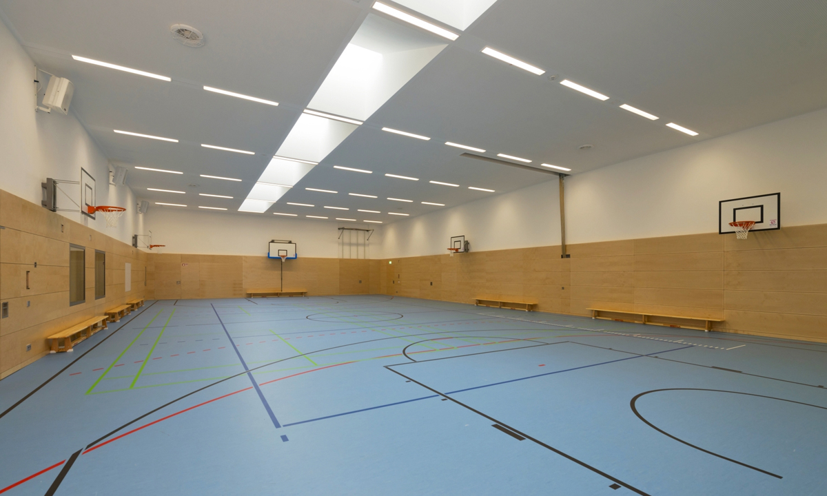 aCopyright Michael Miltzow 2020 8305 opt.jpg